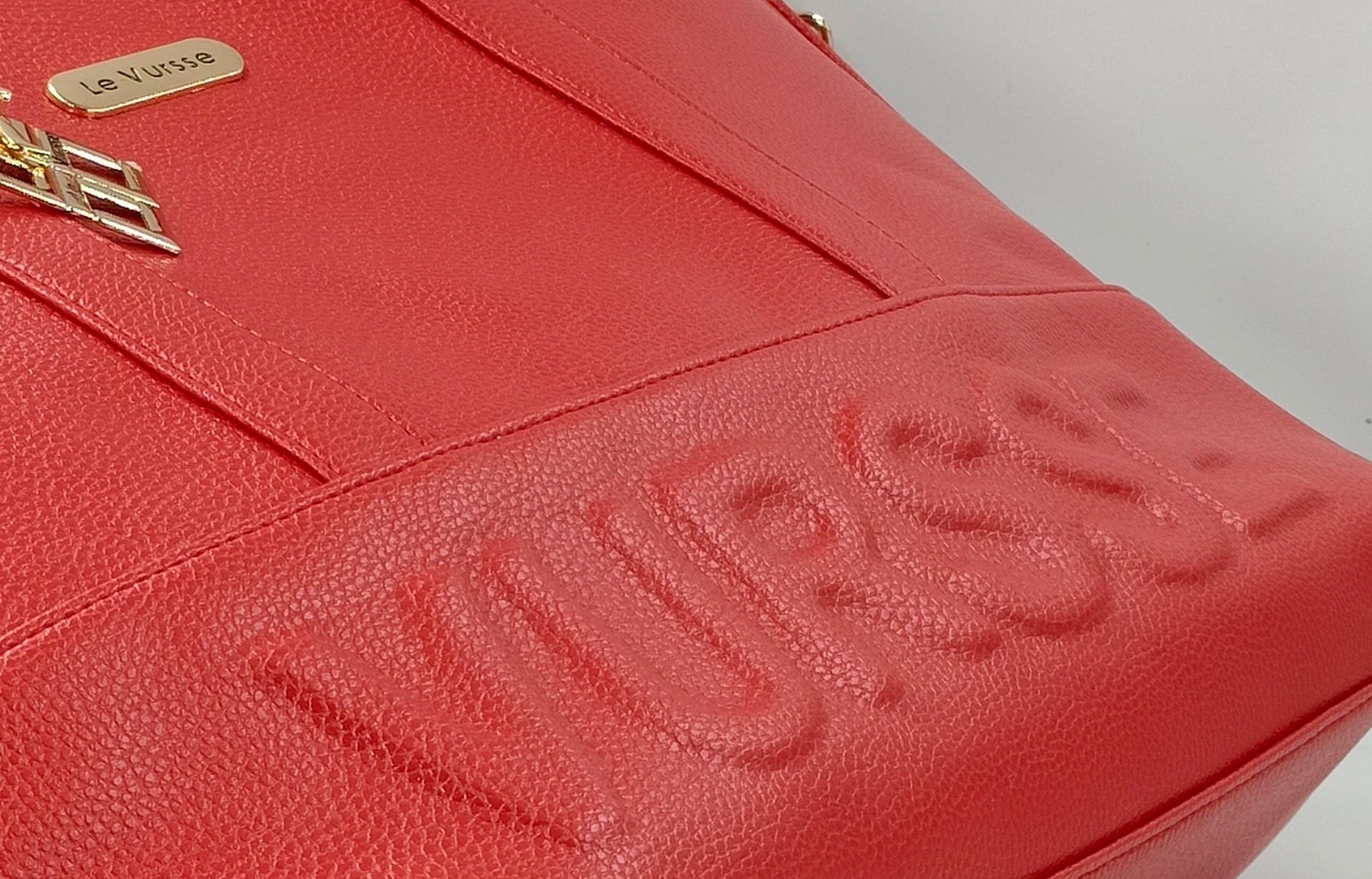Bolso Emma rojo vursse mujer detalle
