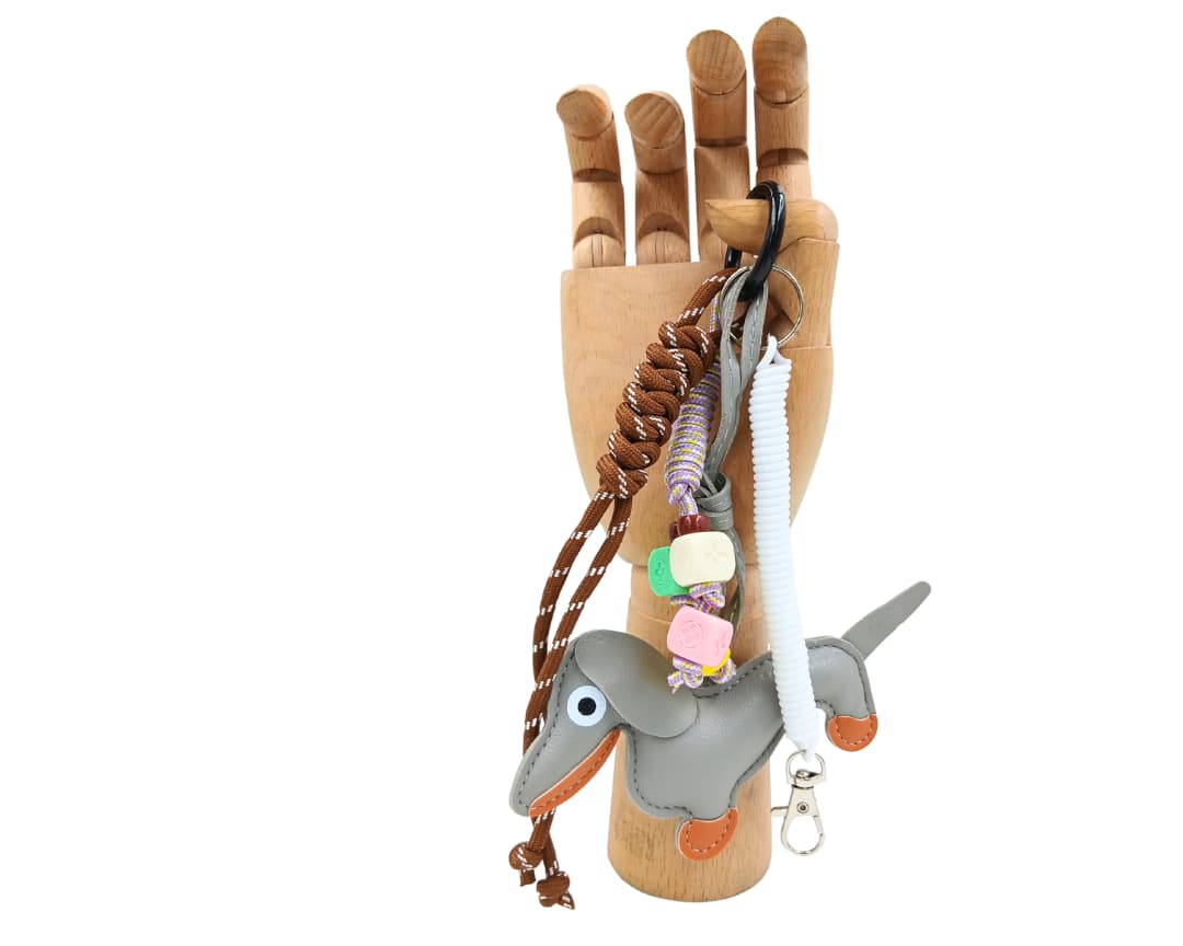 CHARM GRIS  PERRO